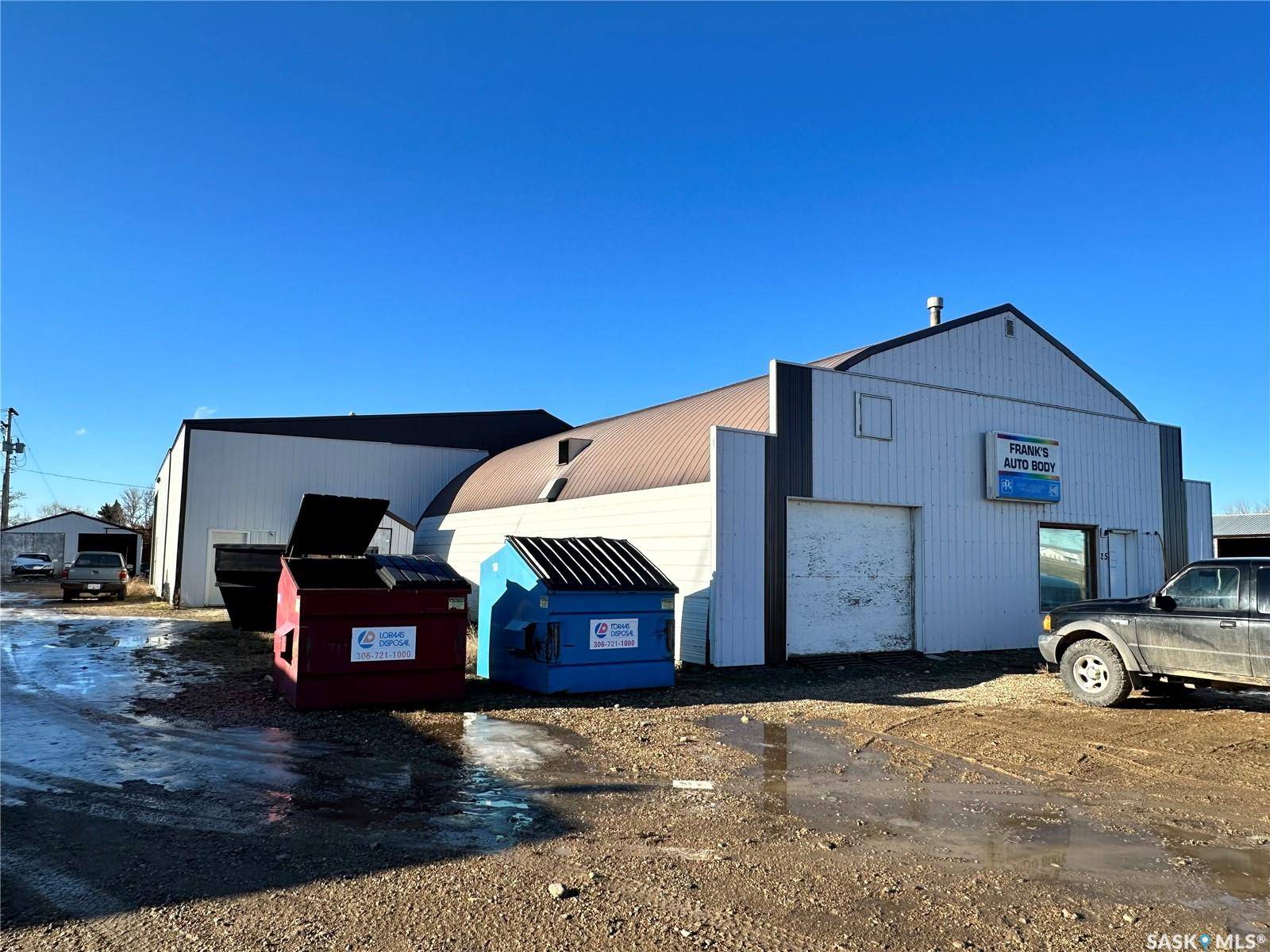 Redvers, SK S0C 2H0,25 Service STREET