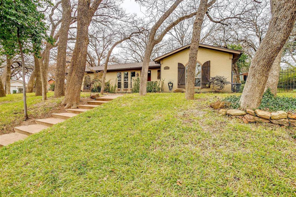 Bedford, TX 76022,1001 Greendale Drive