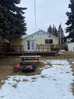 Beaverlodge, AB T0H0C0,1107 5th AVE