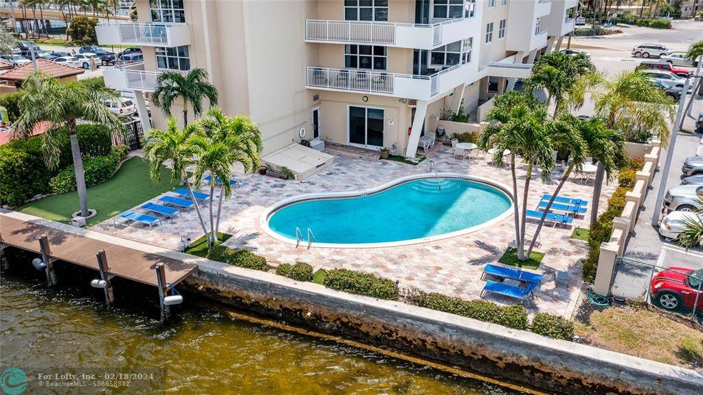 Pompano Beach, FL 33062,2639 N Riverside Dr  #303