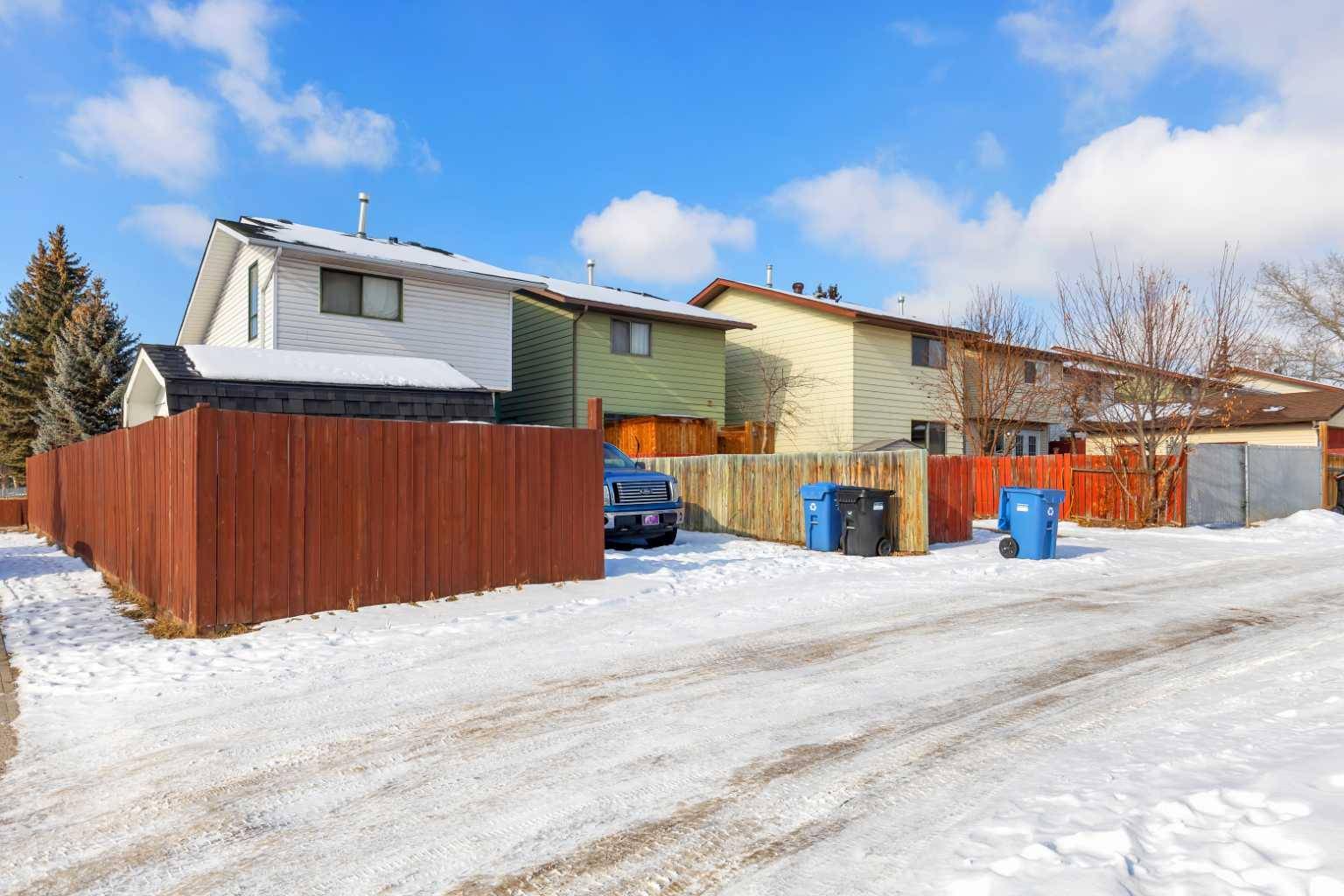 Calgary, AB T2A 6M5,108 Abberfield WAY NE