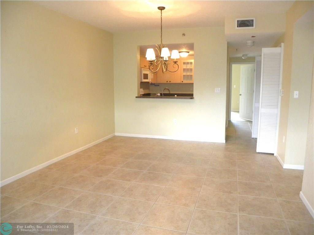 Coral Springs, FL 33065,2901 RIVERSIDE DR  #203