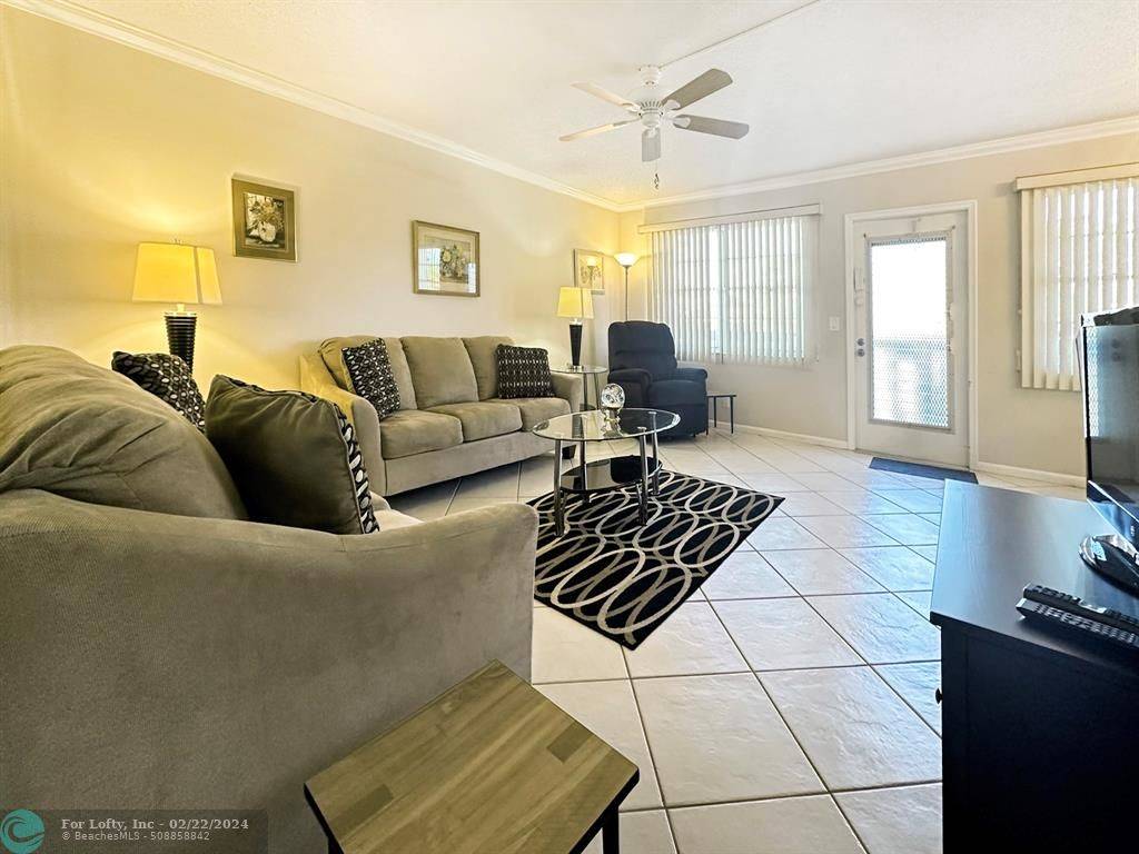 Deerfield Beach, FL 33442,2059 Lyndhurst N  #2059