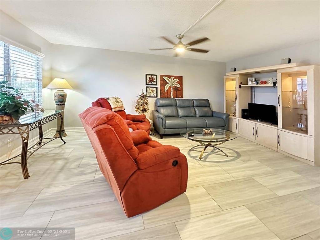 Deerfield Beach, FL 33442,4068 Lyndhurst N  #4068