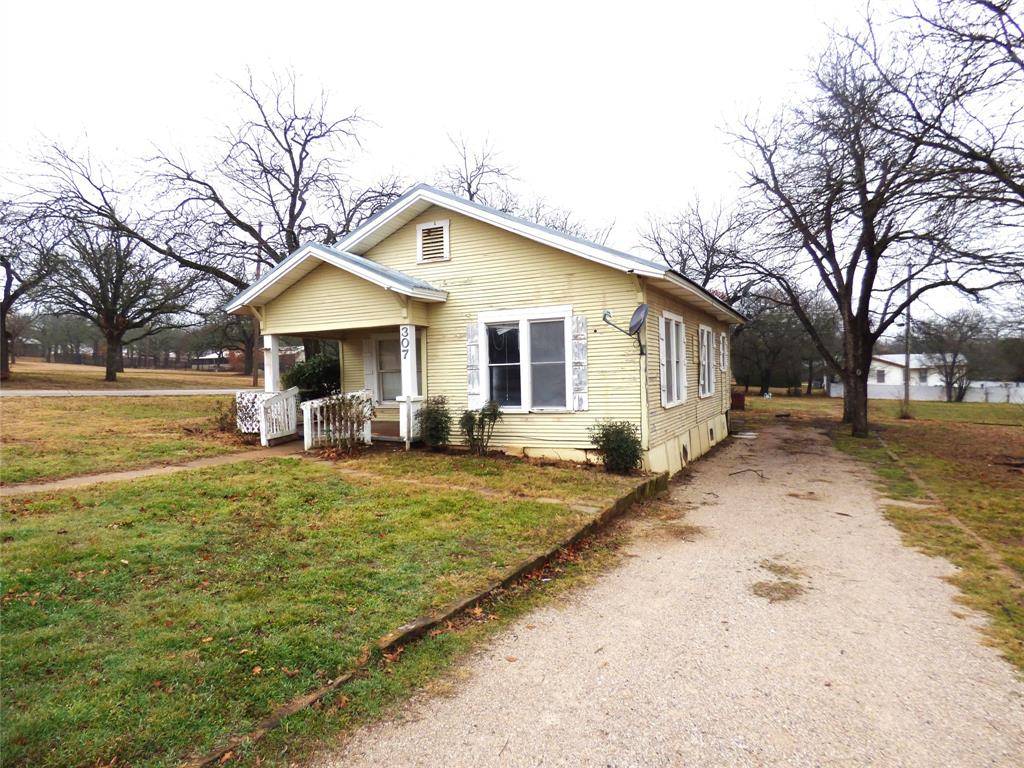 Eastland, TX 76448,307 Neblett Street