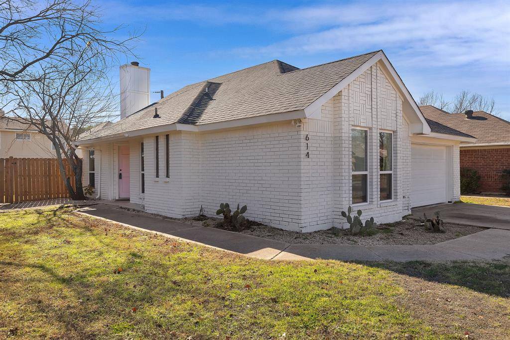 Arlington, TX 76018,614 Eagle Trace Drive