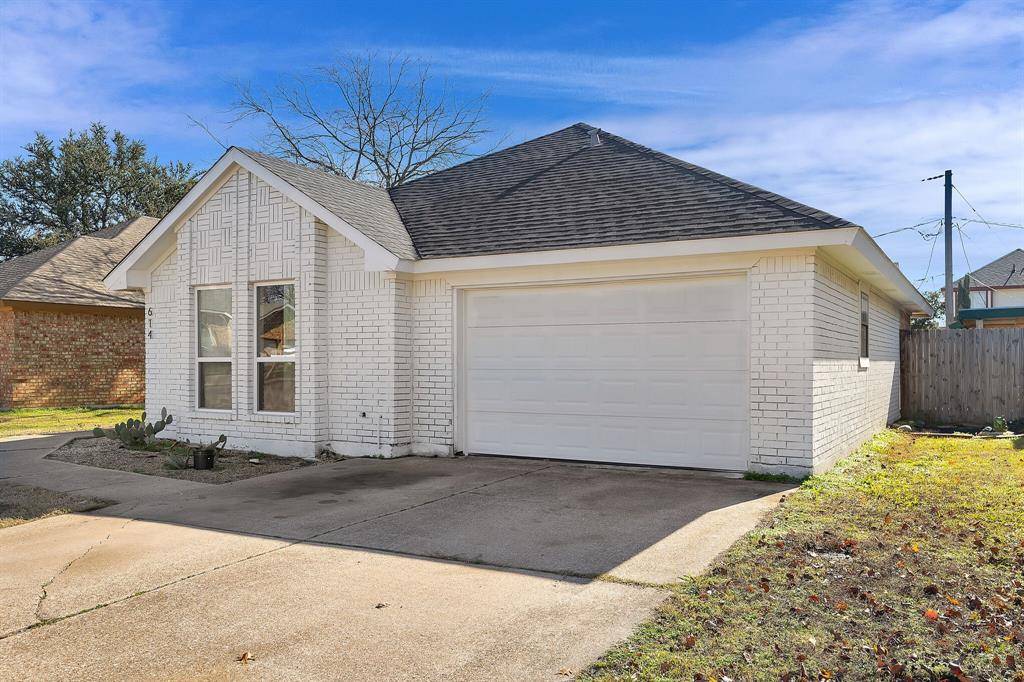 Arlington, TX 76018,614 Eagle Trace Drive