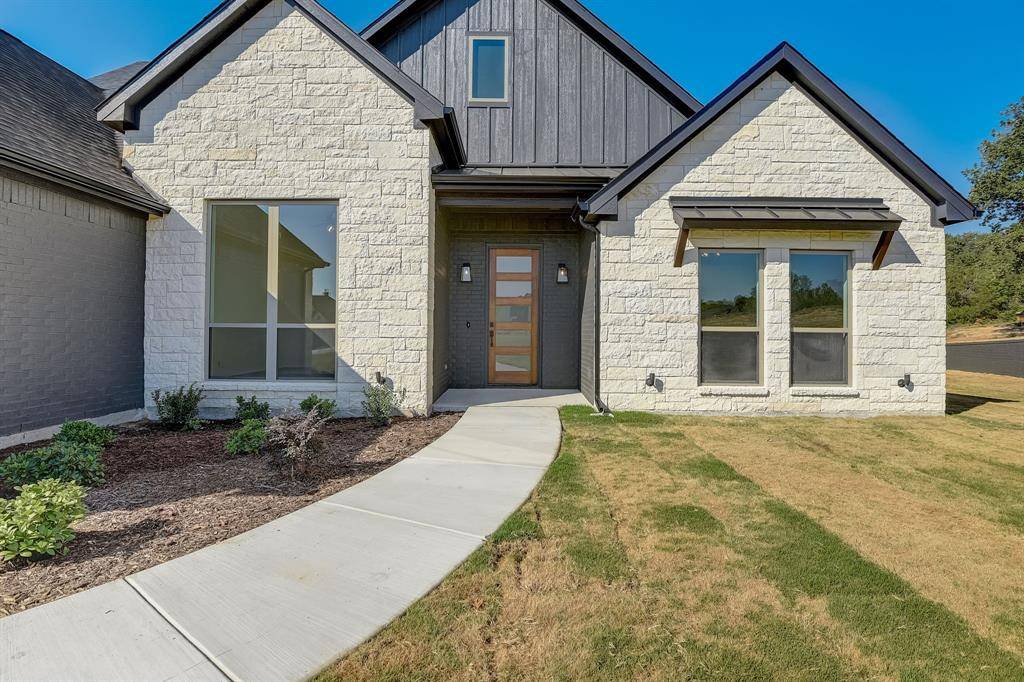 Azle, TX 76020,1054 Meadow Wood Terrace Drive