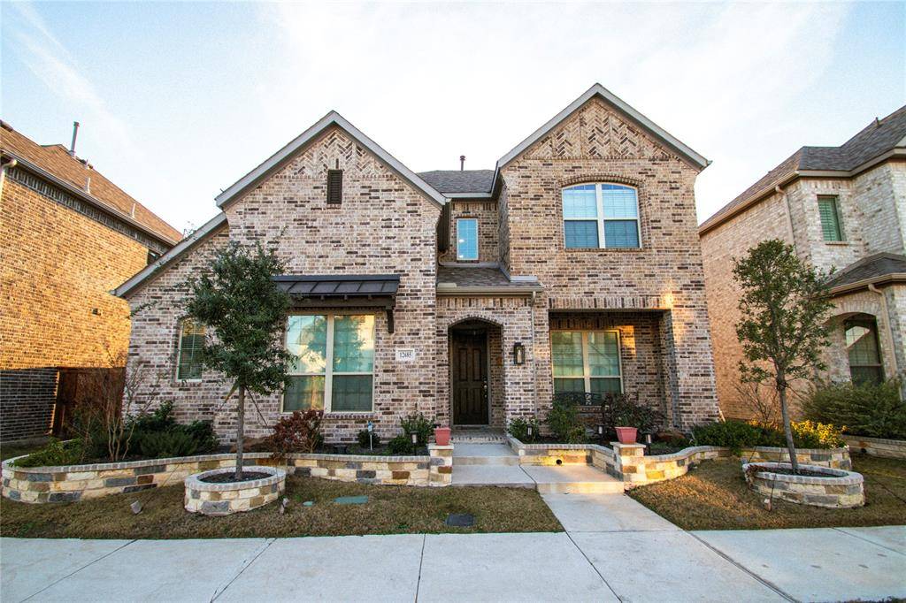 Farmers Branch, TX 75234,12685 ROYAL OAKS Lane