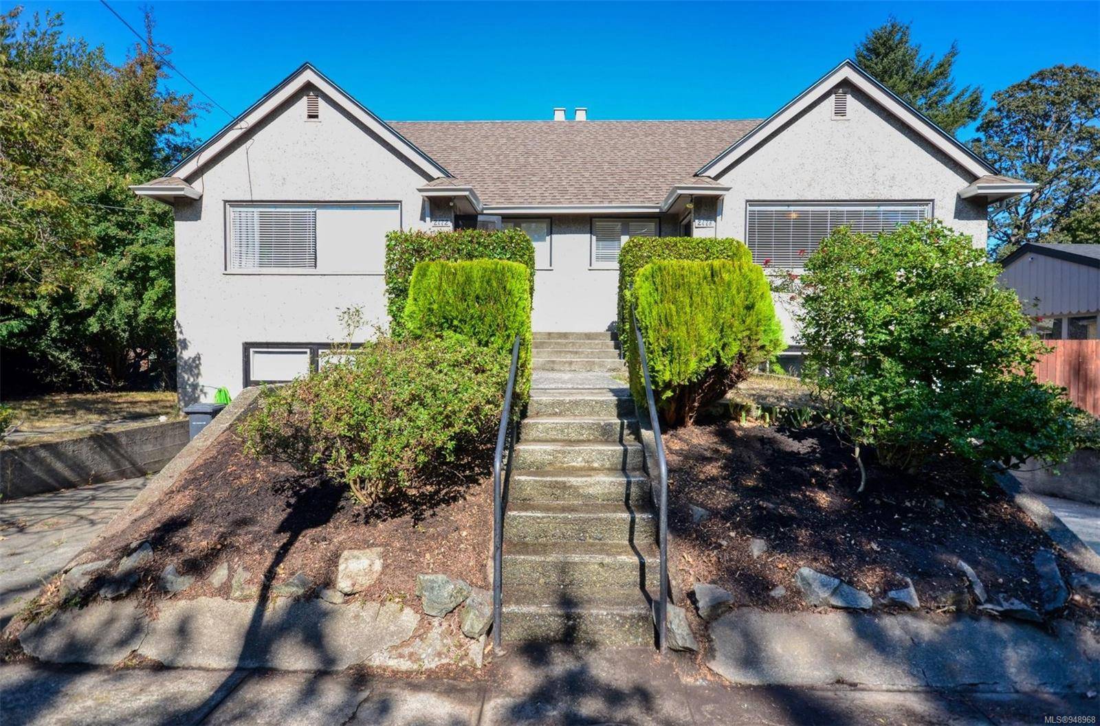 Oak Bay, BC V8S 1L2,2172 Cranmore Rd