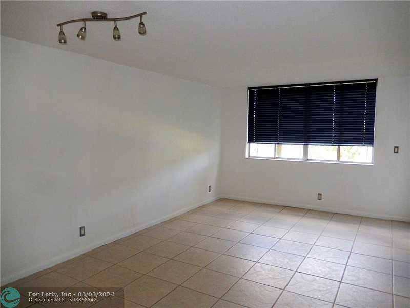 Coral Springs, FL 33065,3143 RIVERSIDE DR  #B-102