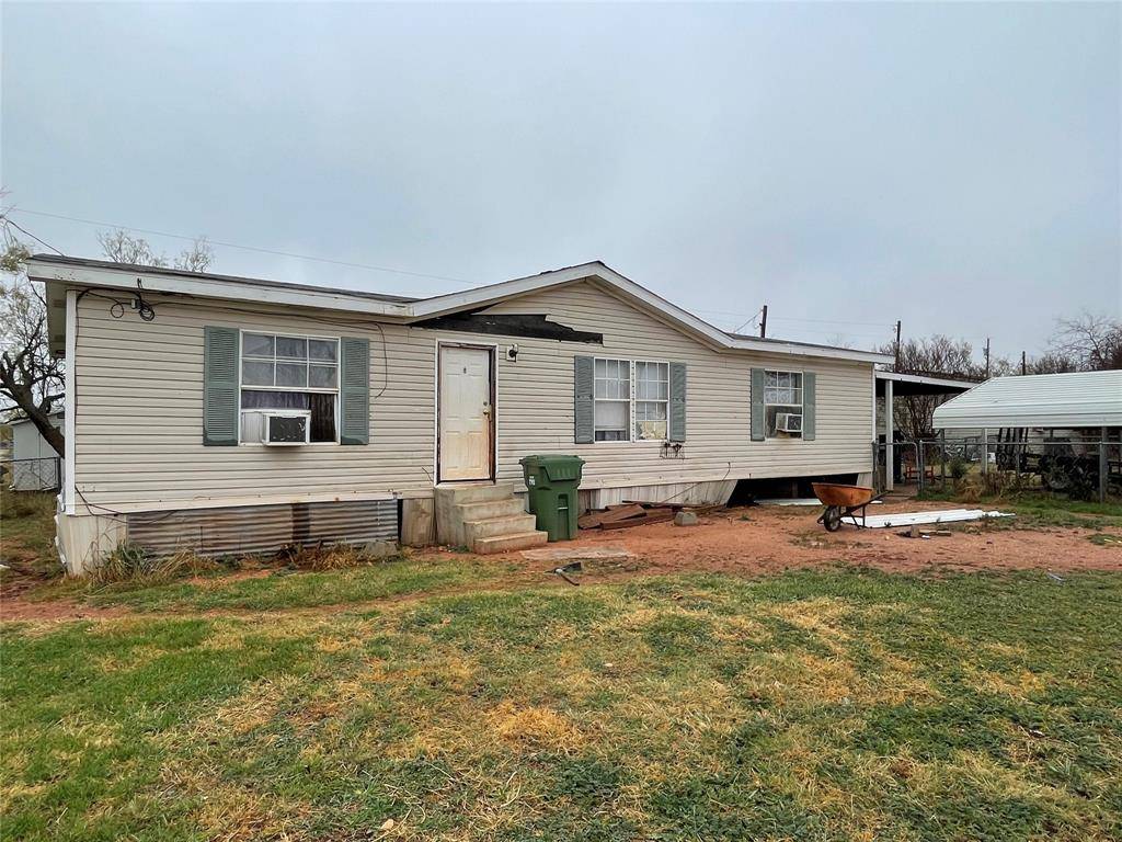 Tye, TX 79563,112 Seminole Street