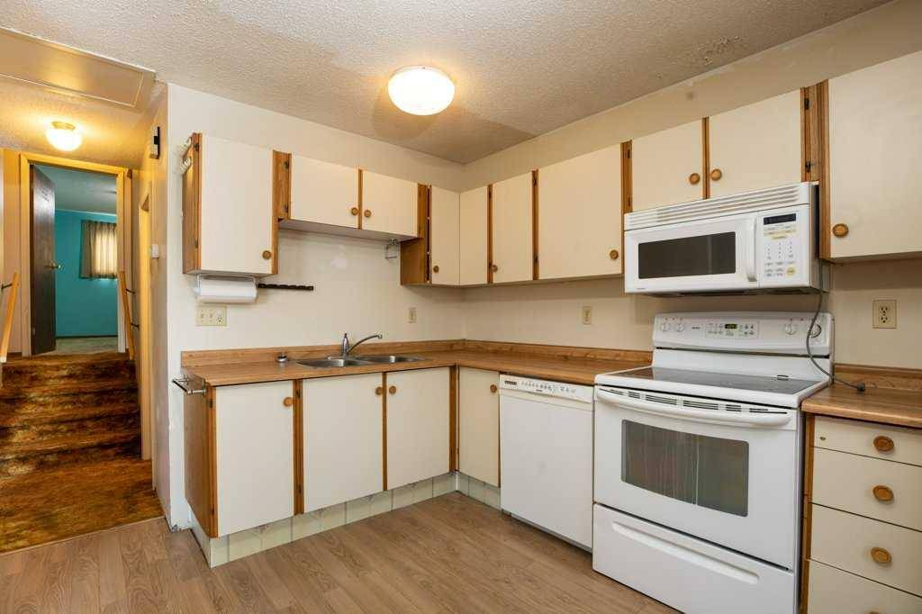 Lethbridge, AB T1H 5R1,23 Staffordville CRES N