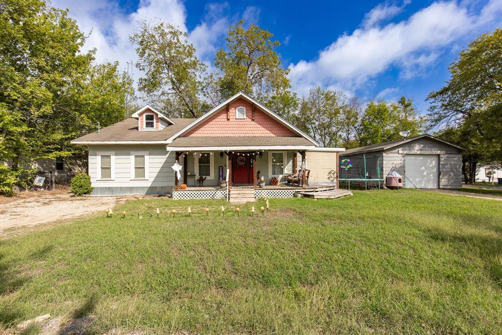 Campbell, TX 75422,213 E Birch Street