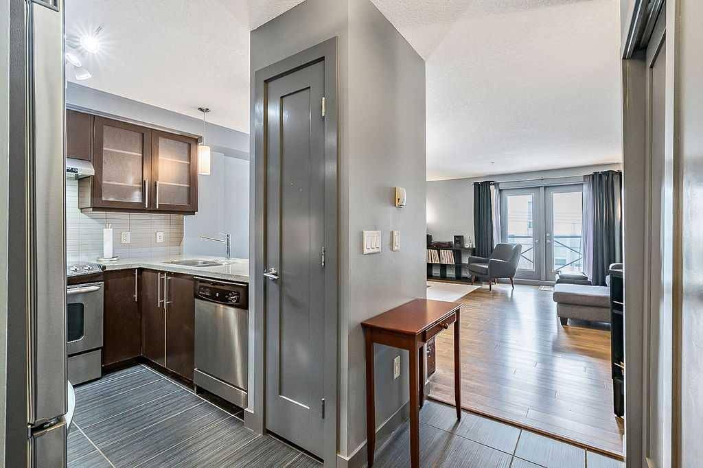 Calgary, AB T2T1E2,1805 26 AVE SW #308