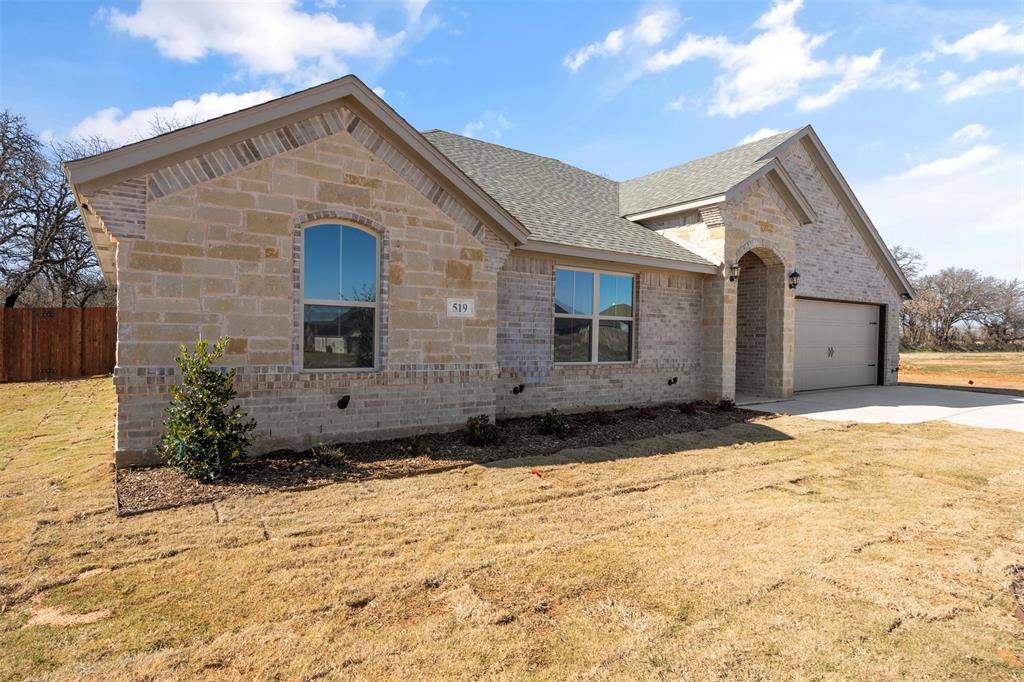 Tolar, TX 76476,519 Calla Lily Way