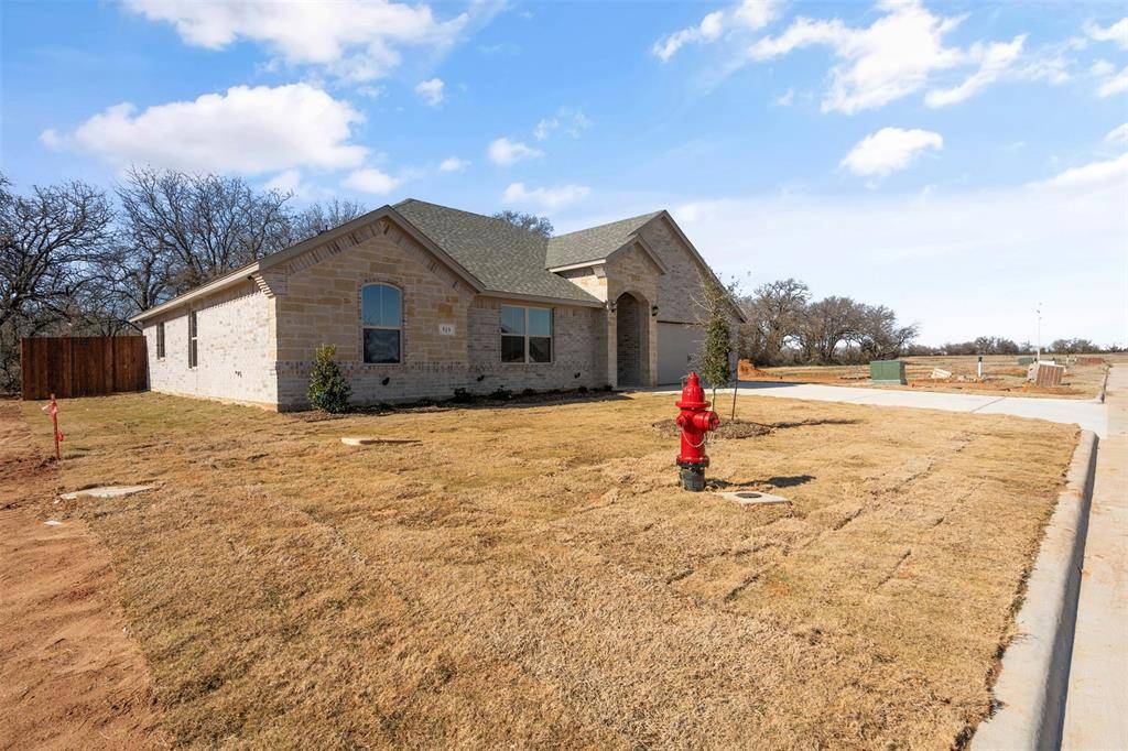 Tolar, TX 76476,519 Calla Lily Way