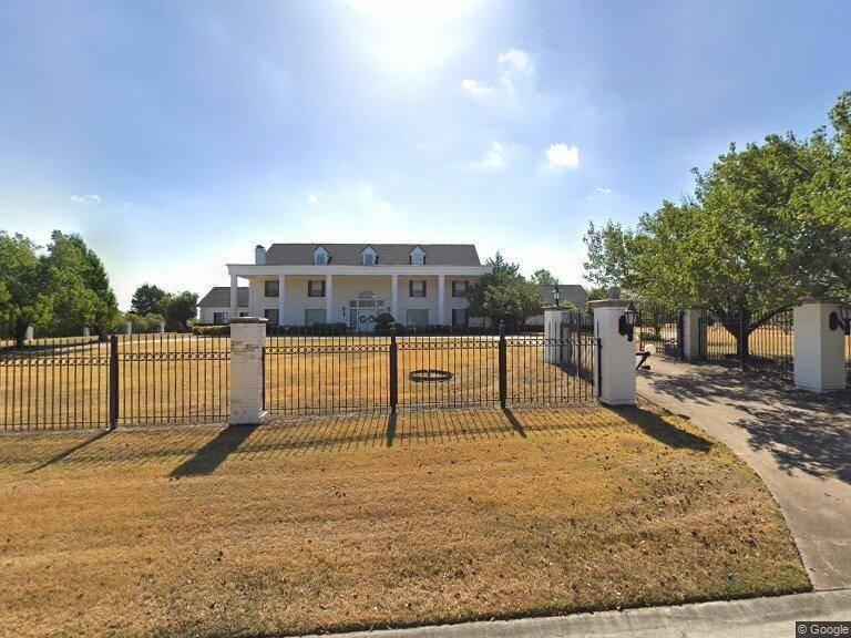 Desoto, TX 75115,900 Frost Hollow Drive