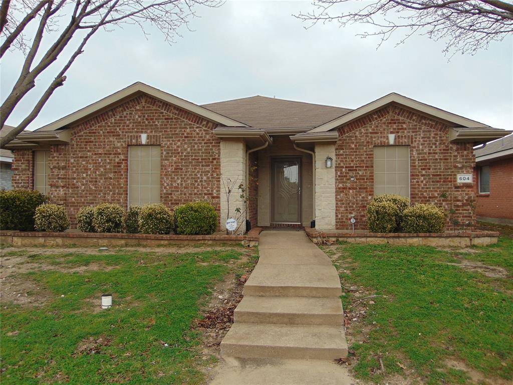 Desoto, TX 75115,604 Horseshoe Court