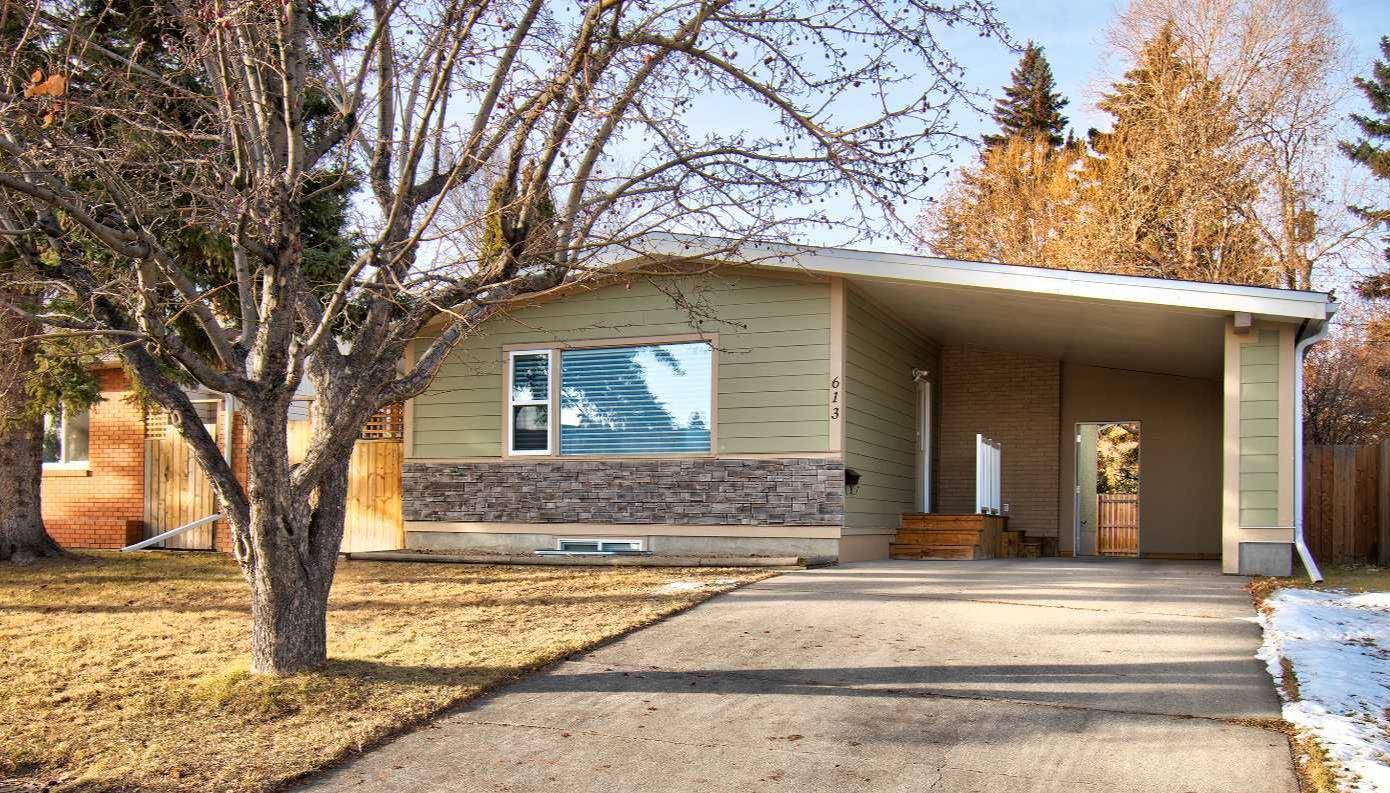 Calgary, AB T2J 0Z4,613 Agate CRES SE