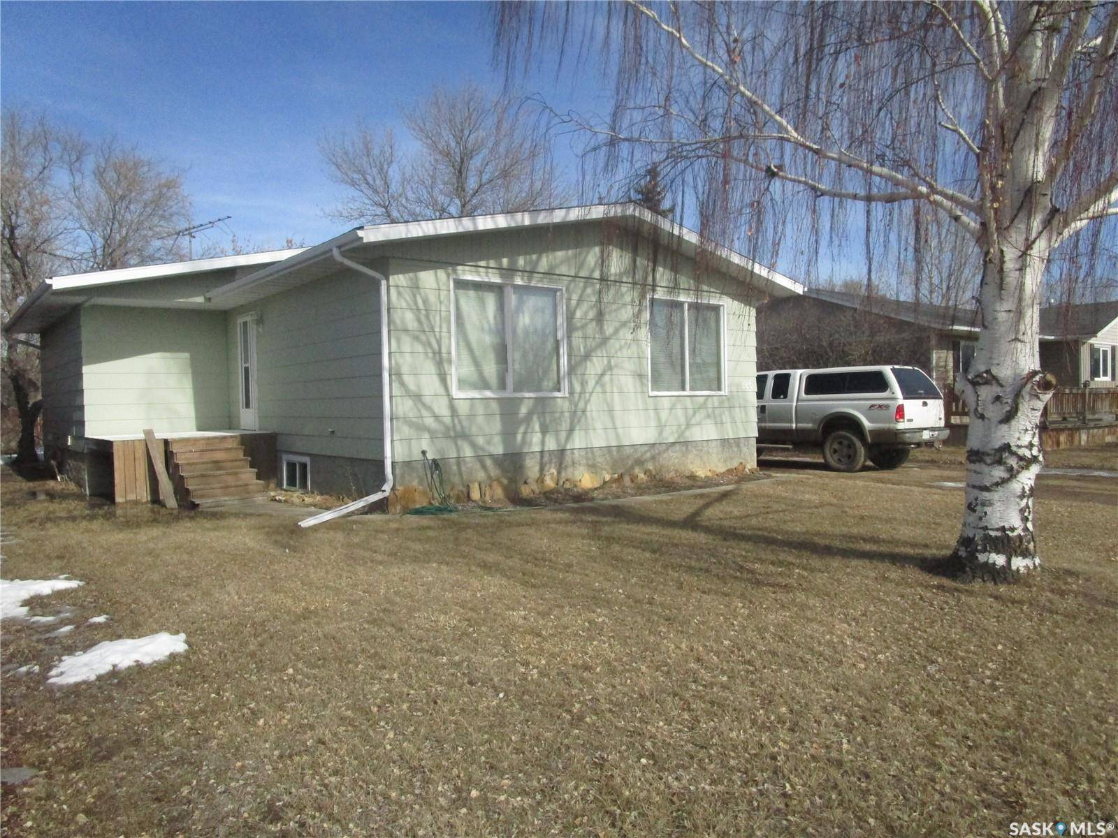 Coronach, SK S0H 0Z0,226 Westview DRIVE