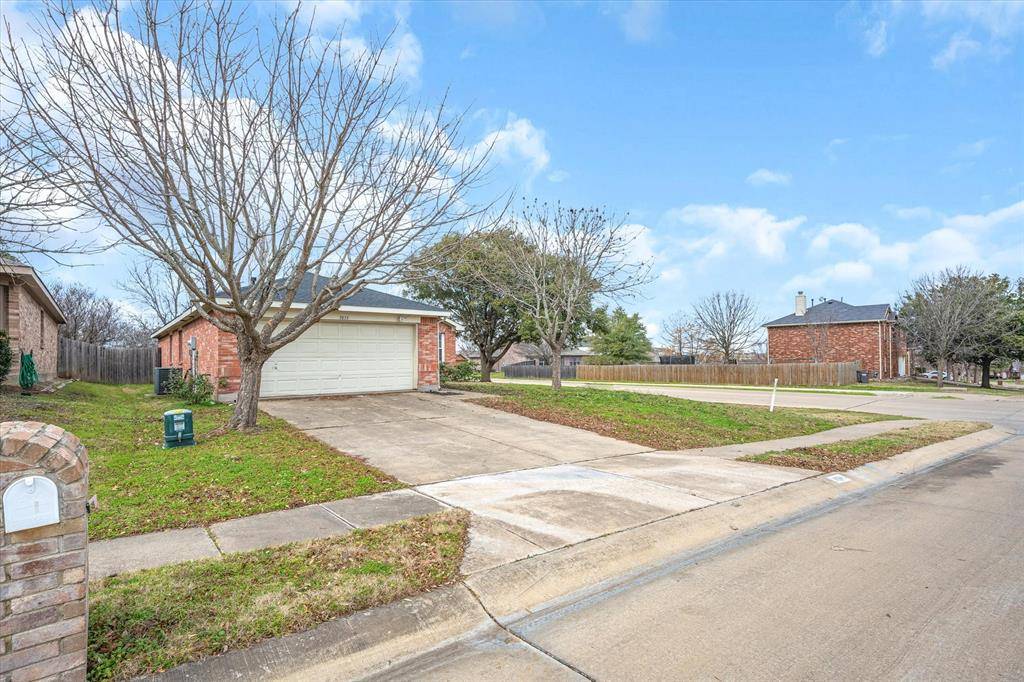 Forney, TX 75126,1033 Halifax Lane