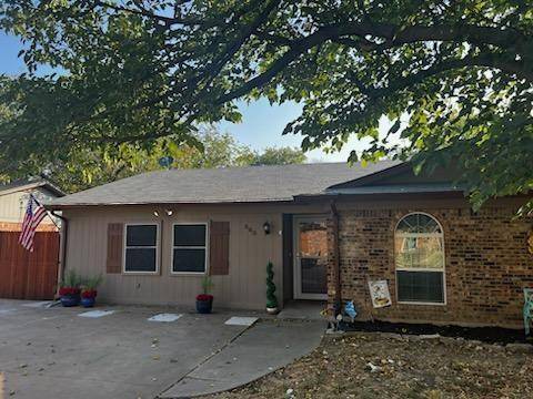 Burleson, TX 76028,560 NW Douglas Street