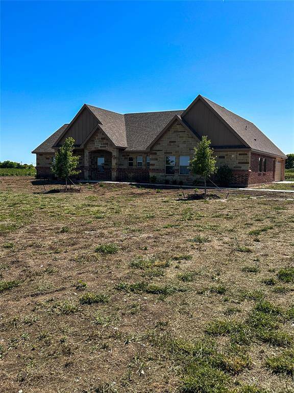 Blum, TX 76627,163 Private Road 107 #3