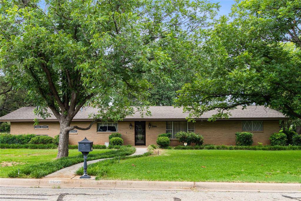 Brownwood, TX 76801,3509 3rd Street