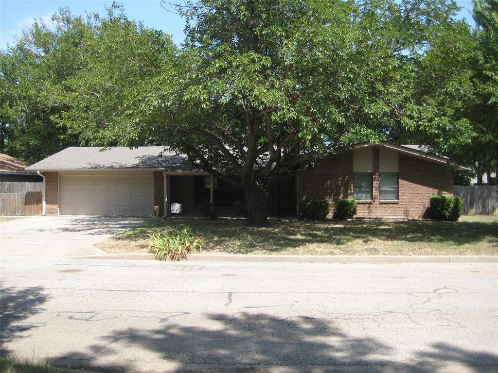 Sanger, TX 76266,102 9th Street