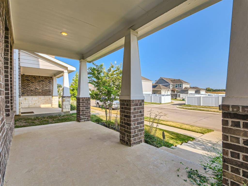 Aubrey, TX 76227,10060 Travis Drive