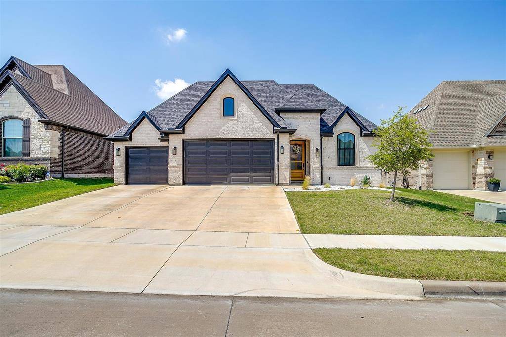 Burleson, TX 76028,421 Blue Star Court