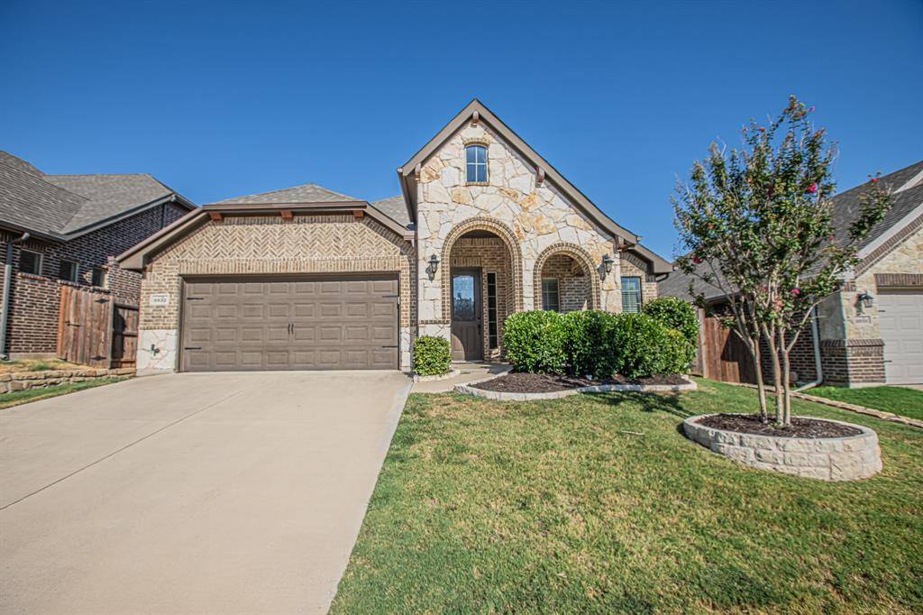 Fort Worth, TX 76179,5932 Dunnlevy Drive