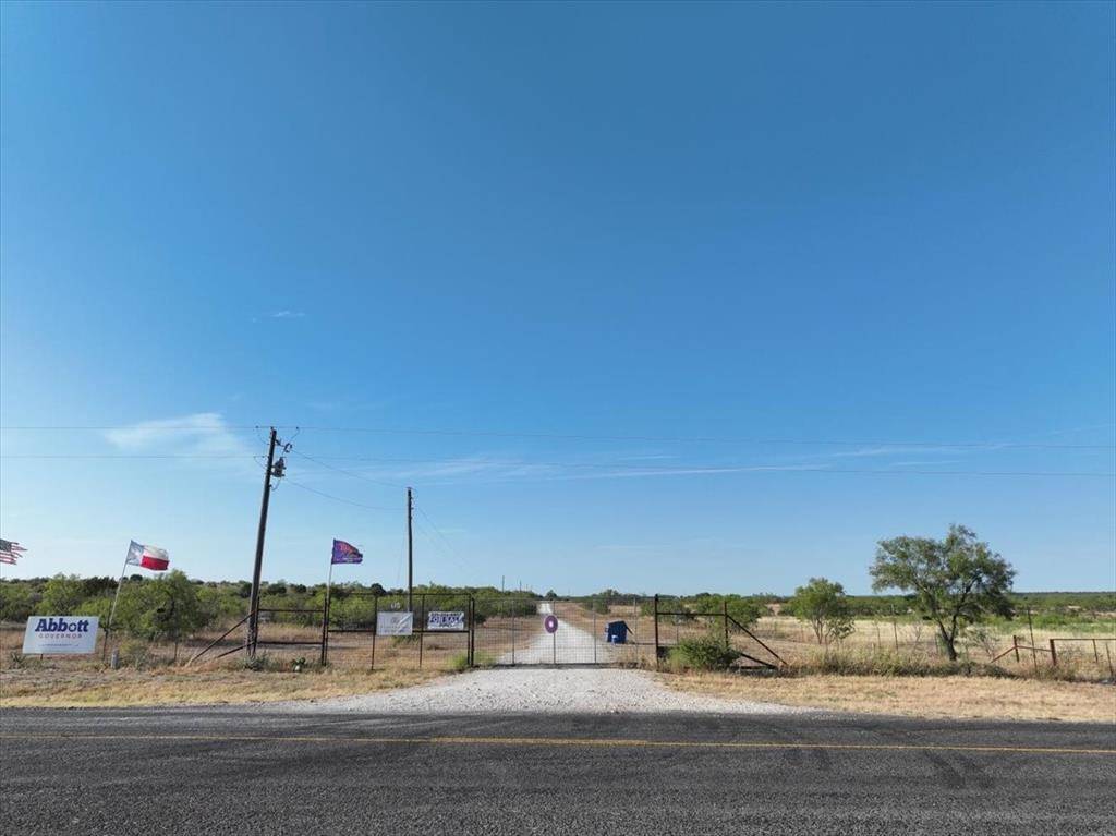 Voss, TX 76888,761 Fm 2134