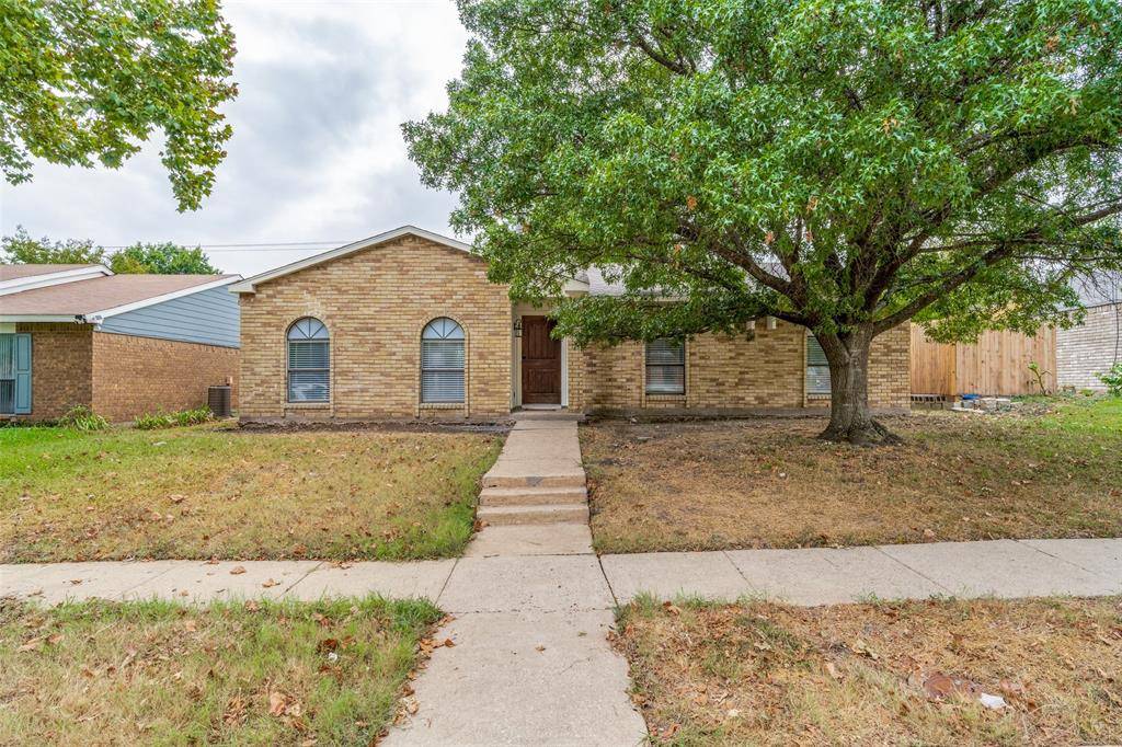 Dallas, TX 75249,9423 Sophora Drive