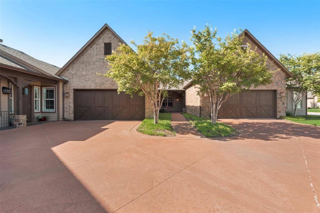 Southlake, TX 76092,383 Watermere Drive #383