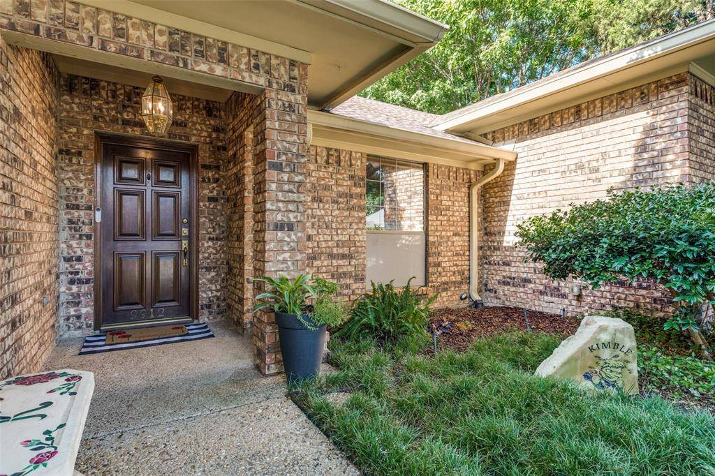 Dallas, TX 75243,9912 Silvertree Drive