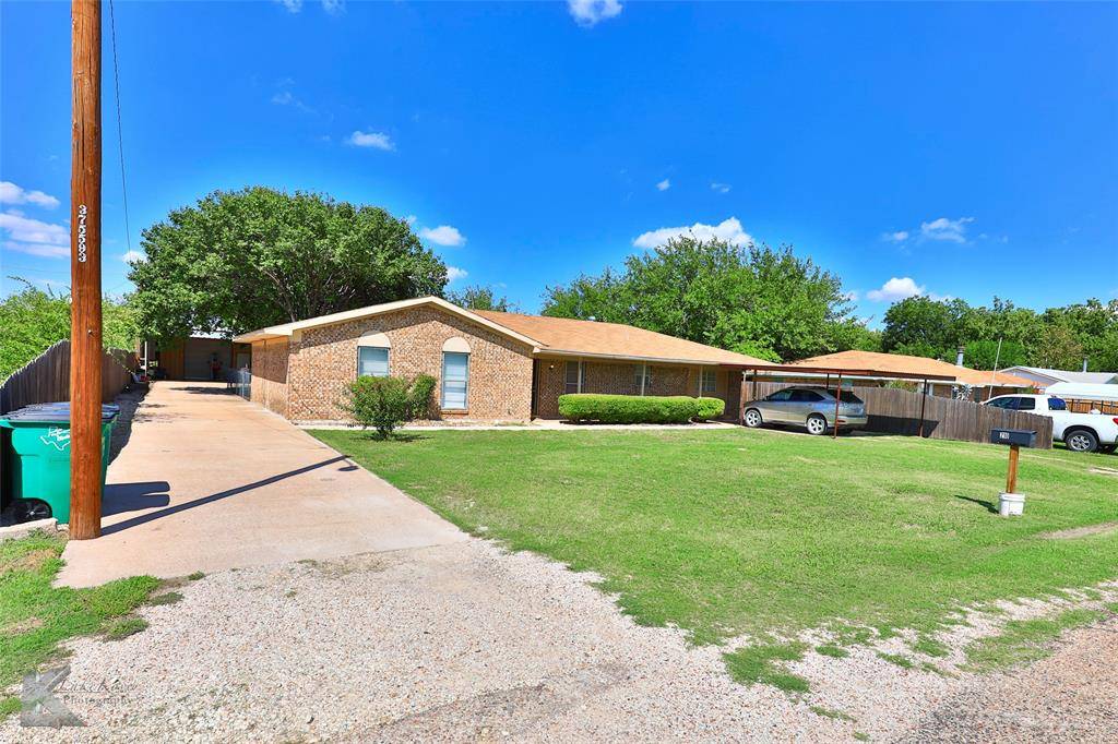 Clyde, TX 79510,210 Sandy Lane