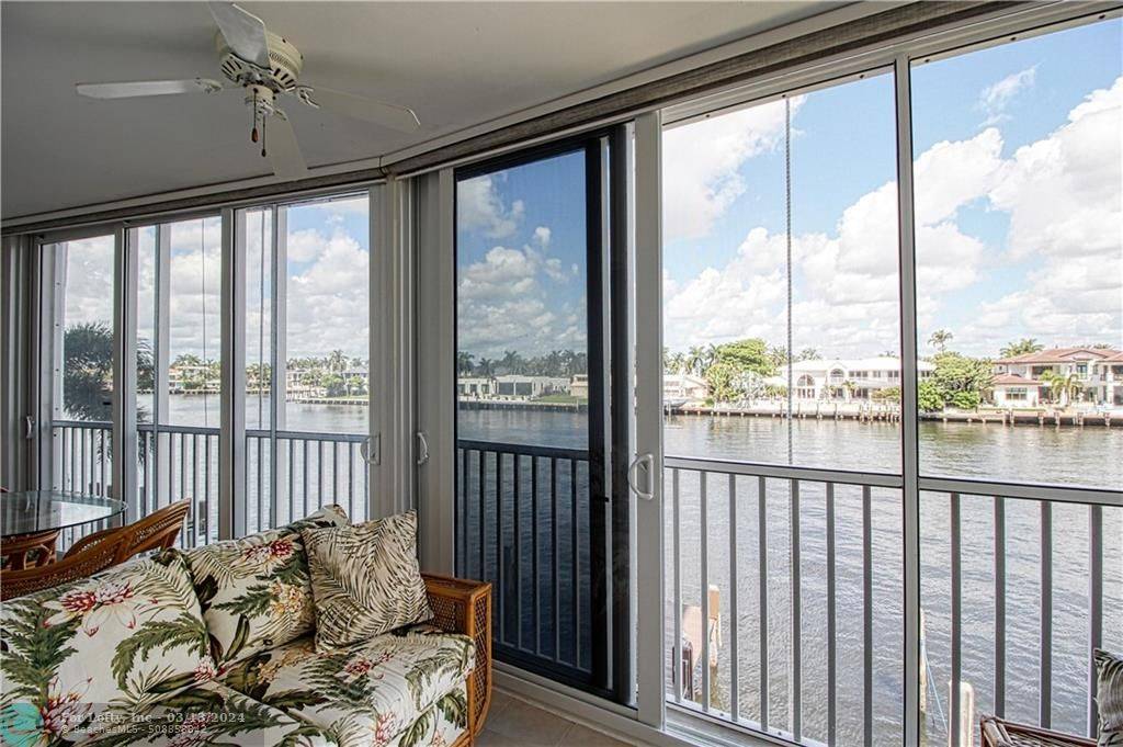 Highland Beach, FL 33487,3310 S Ocean Blvd  #325D