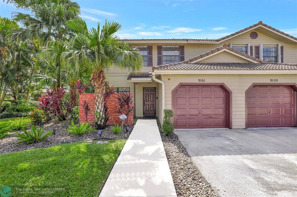 Plantation, FL 33324,9161 Vineyard Lake Dr  #9161