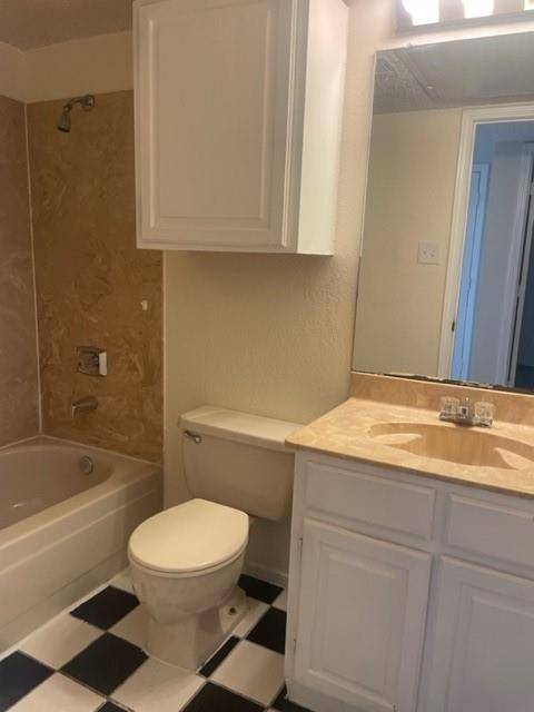 Irving, TX 75038,3406 Country Club Drive W #171