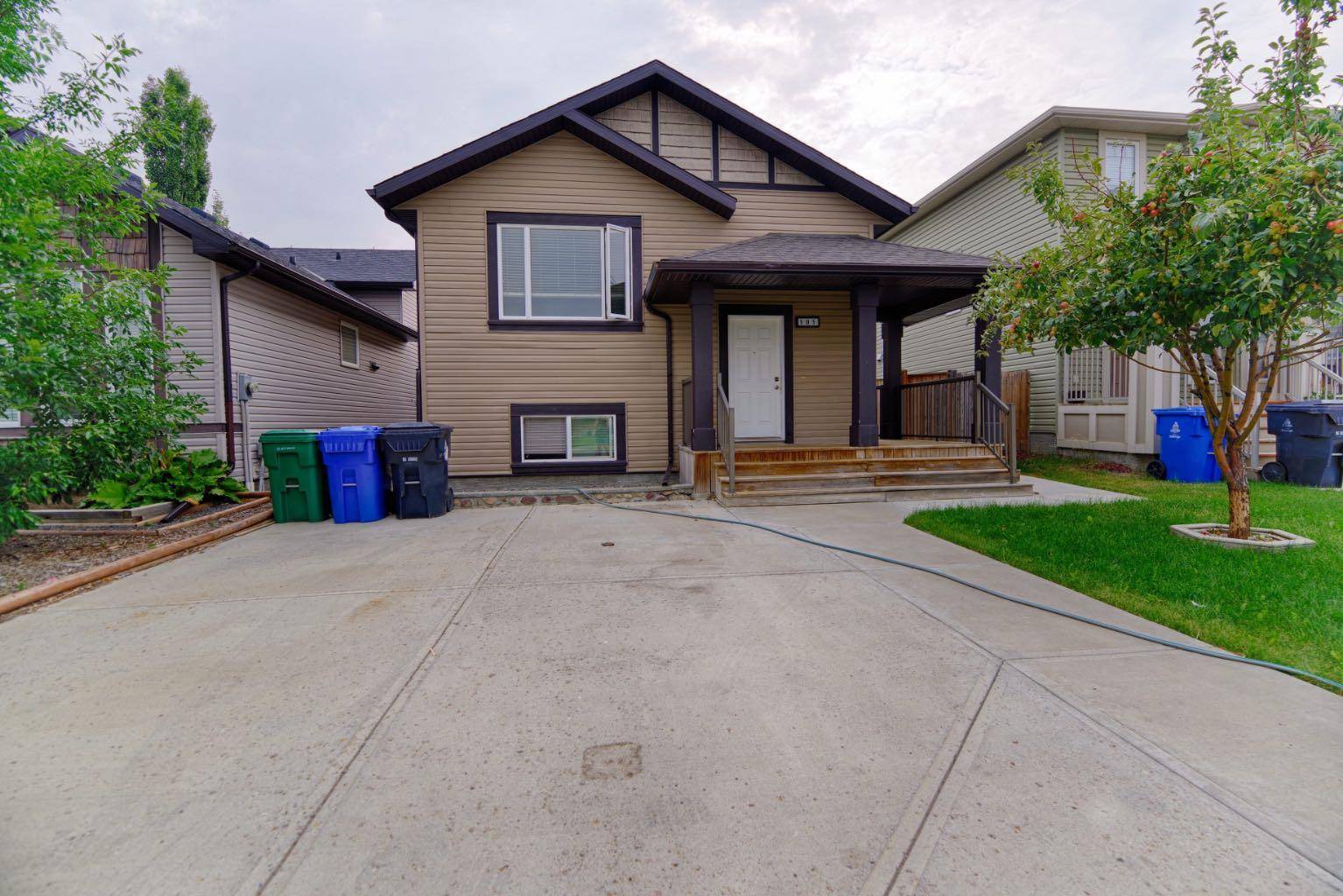 Lethbridge, AB T1H 6V6,505 Mary Cameron CRES N