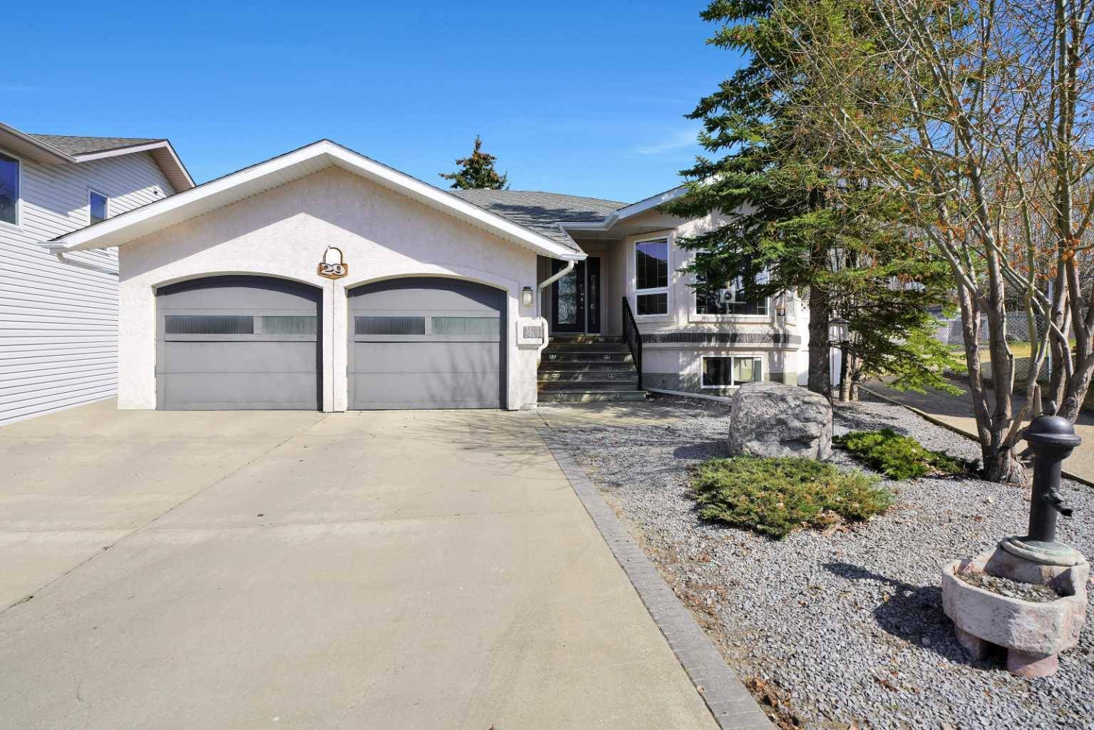 Sylvan Lake, AB T4S 1Y4,29 Fern CRES