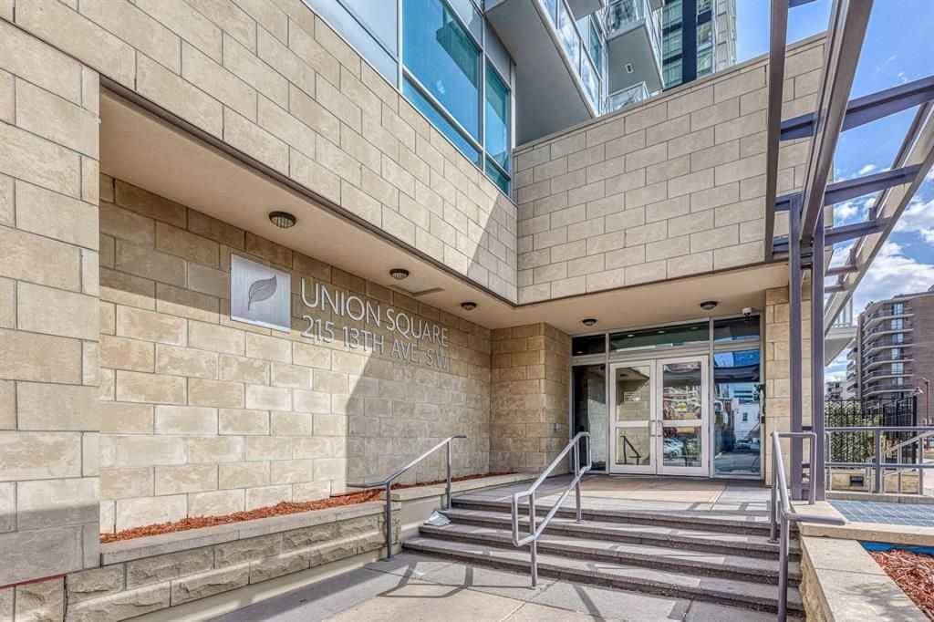 Calgary, AB T2R0V6,215 13 AVE #1601