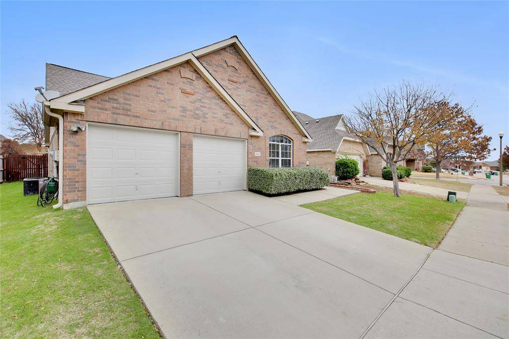 Denton, TX 76226,5904 Brookside Drive