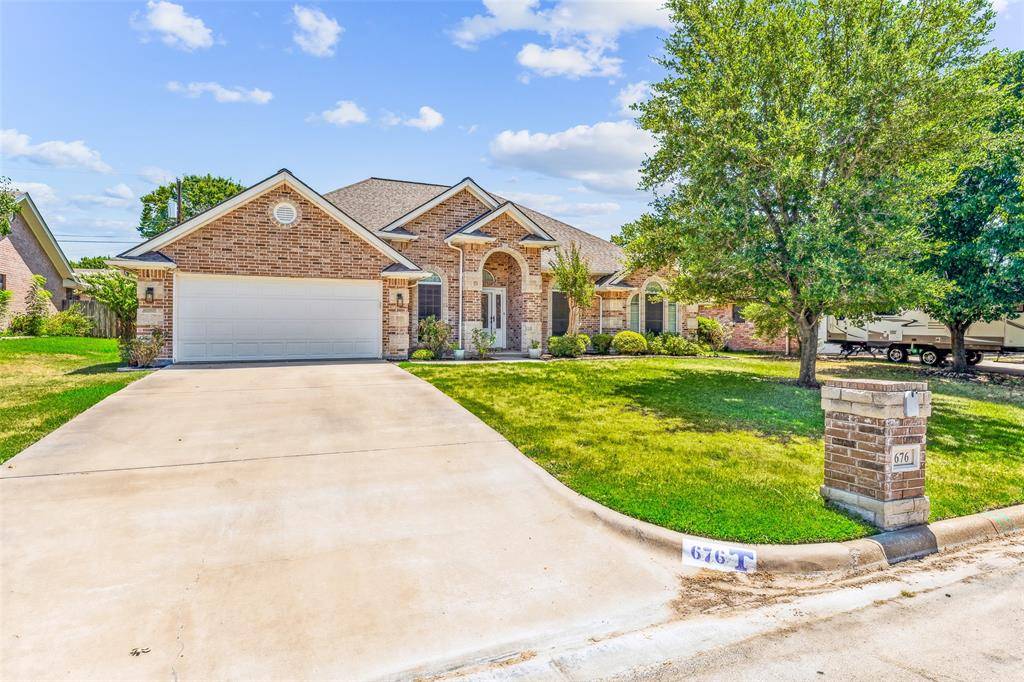 Stephenville, TX 76401,676 Bluebonnet Street