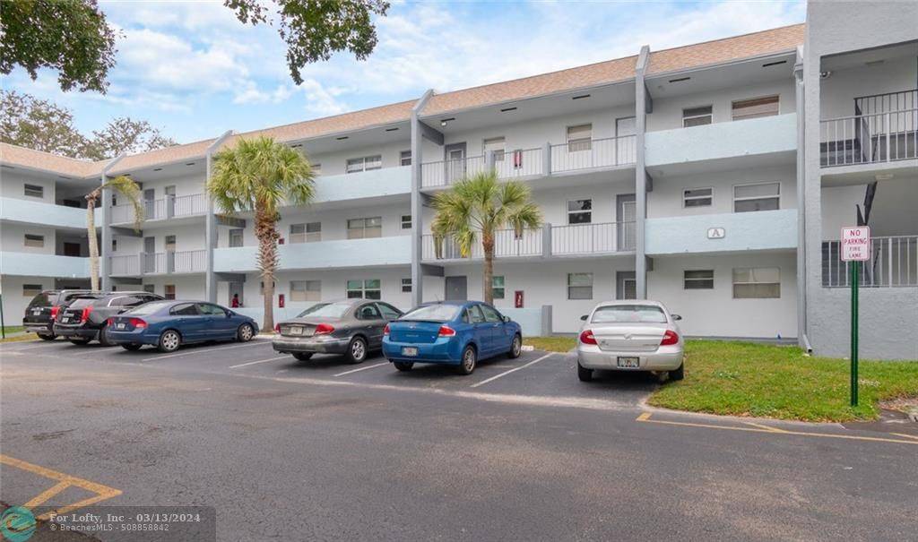 Tamarac, FL 33321,8351 Sands Point Blvd  #308A