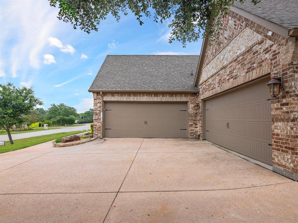 Fort Worth, TX 76179,5609 Lakeside Drive