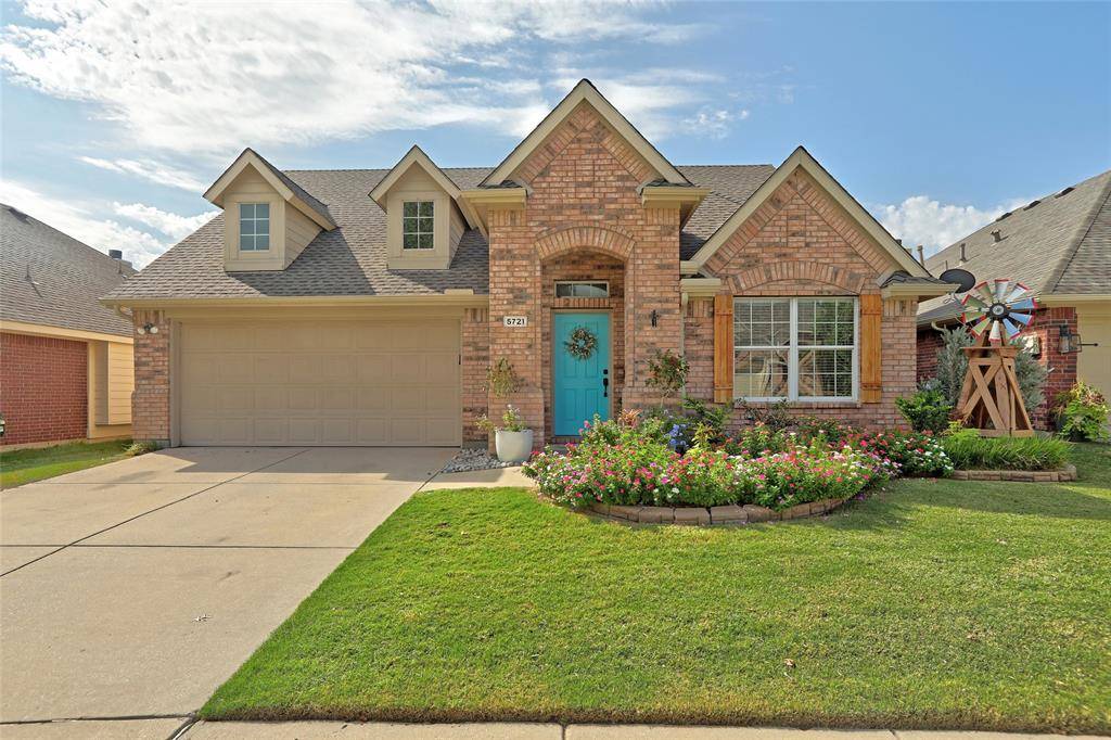 Denton, TX 76226,5721 Meadowglen Drive