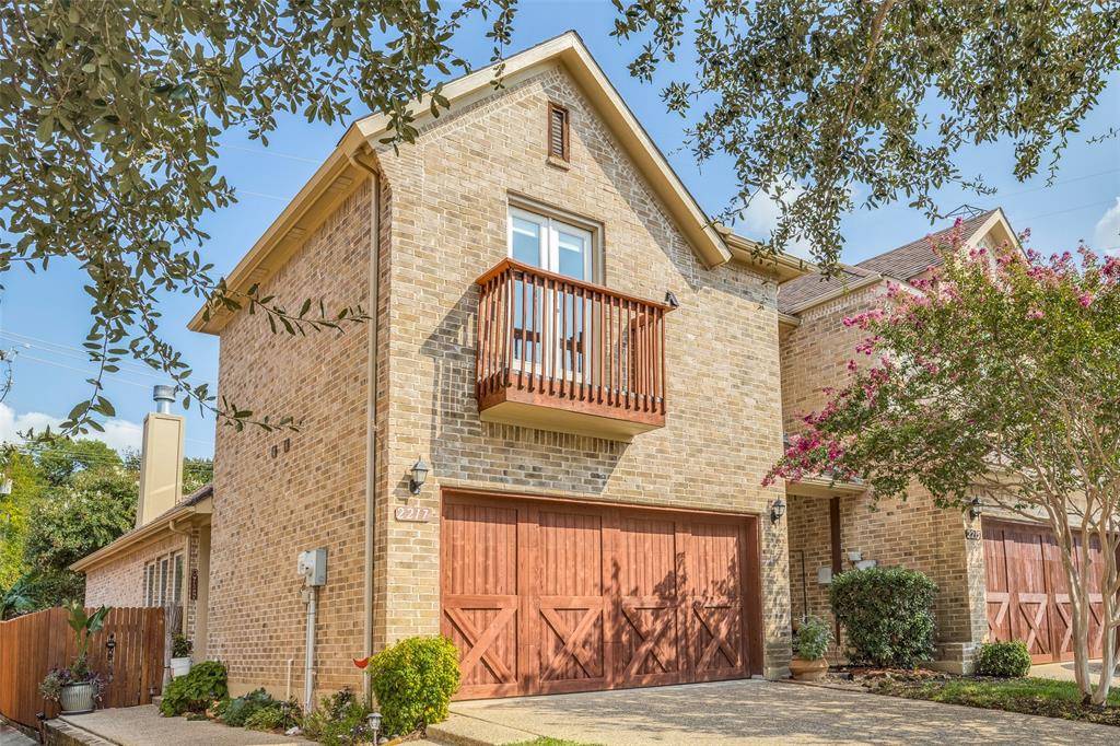 Arlington, TX 76012,2217 Highland Villa Lane